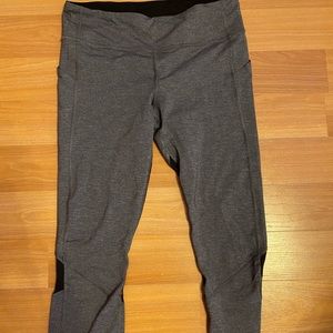 Lululemon Pacer Leggings 22in Size 10 Grey